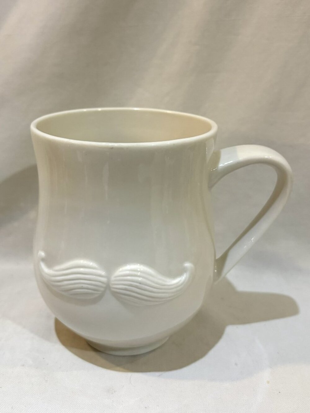 Jonathan Adler Mr & Mrs Muse Mug Sculptured Lip Mustache White Porcelain